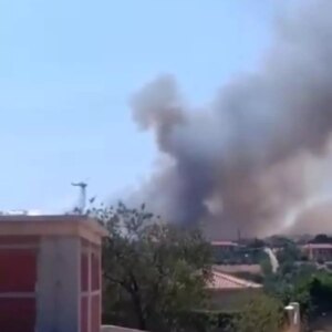 yunanistanda orman yanginlari yerlesimler tahliye ediliyor 6TT49SdL