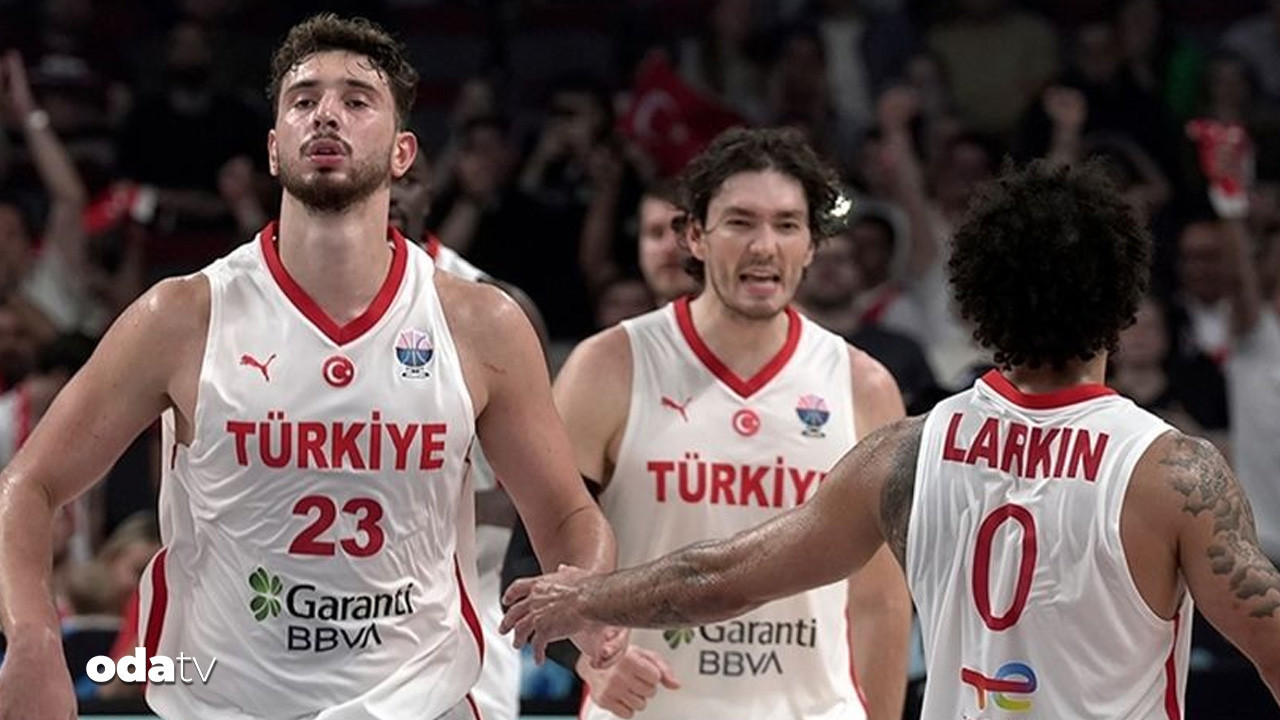 12 dev adam 24 yil sonra yari final pesinde xYZA7ppz