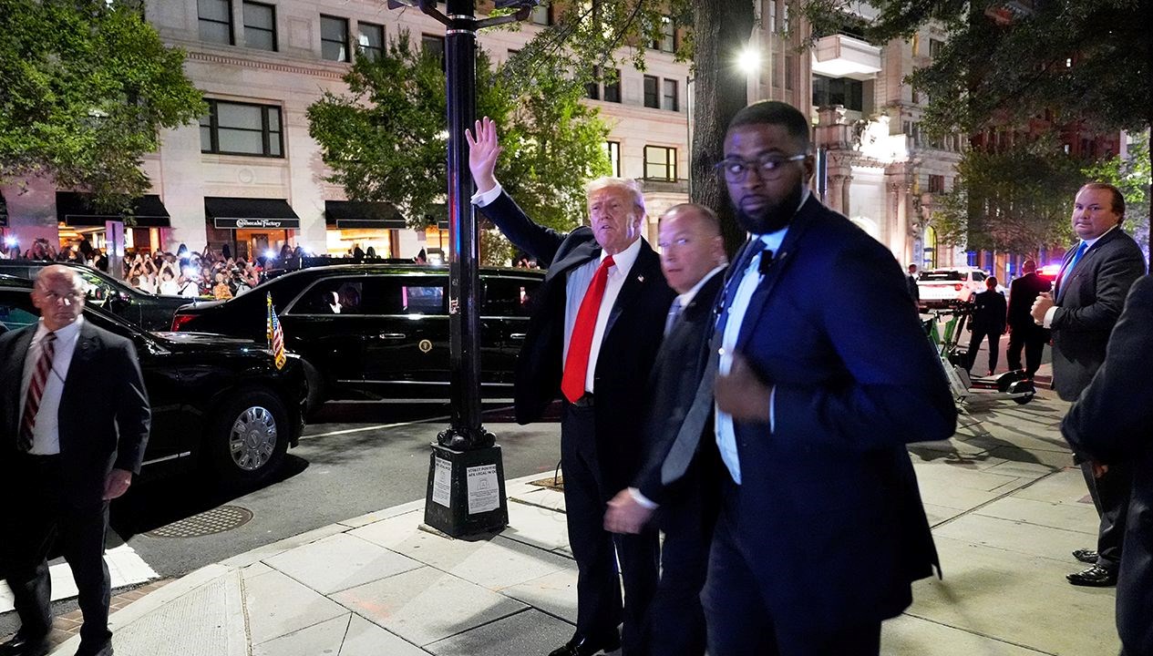 trumpa restoranda gazze protestosu zYKWb9p3