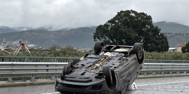 bursada takla atan aractan mucize kurtulus rBDOMrq1.jpg