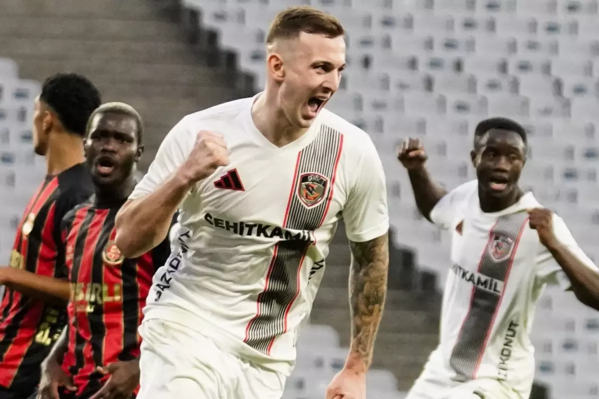 gaziantep fk istanbuldan 3 puanla dondu e7O6xJ8L