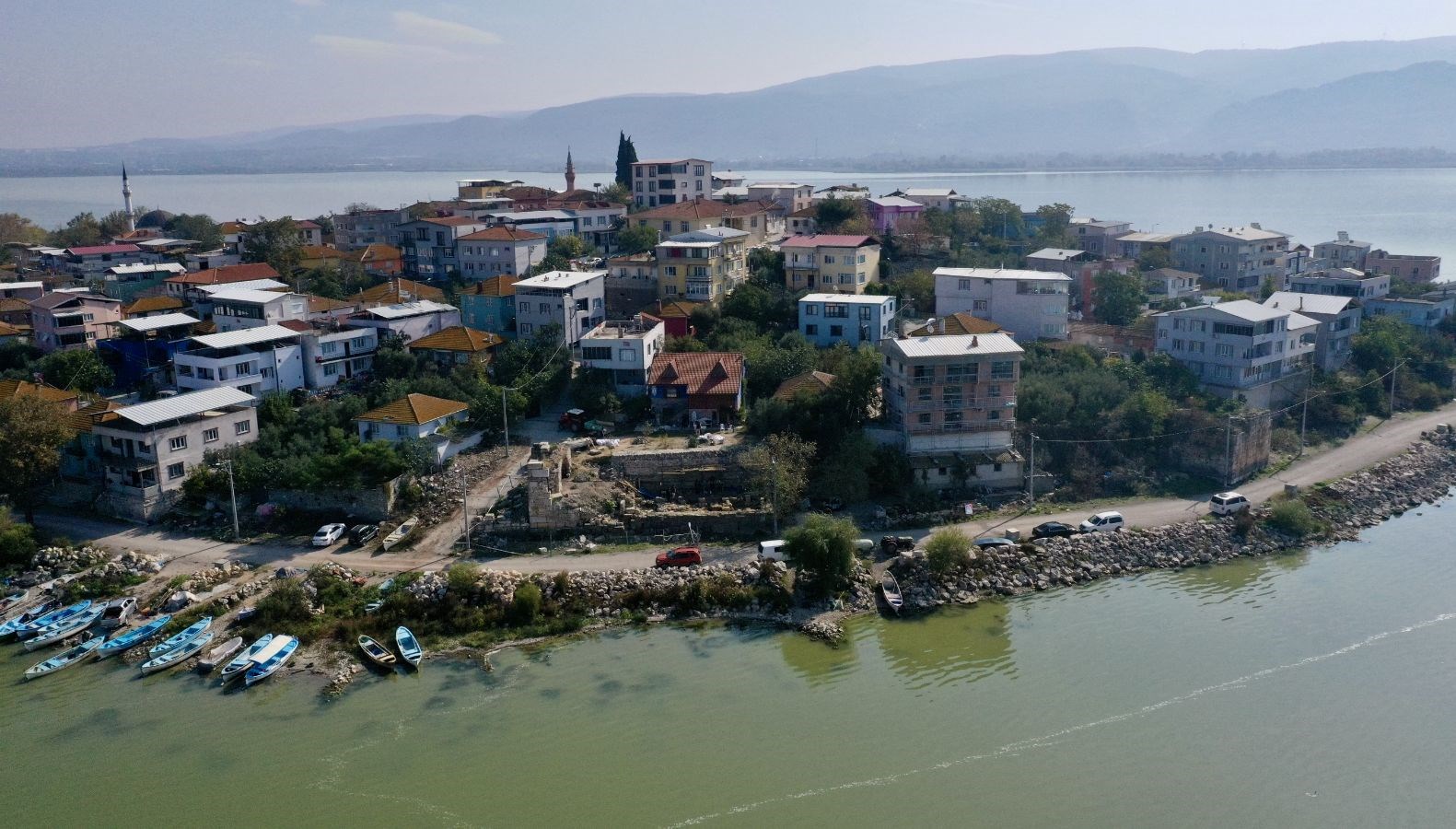 golyazida tarihi kesif ham ipek bocegi atolyesi bulundu Qunb88gN.jpg