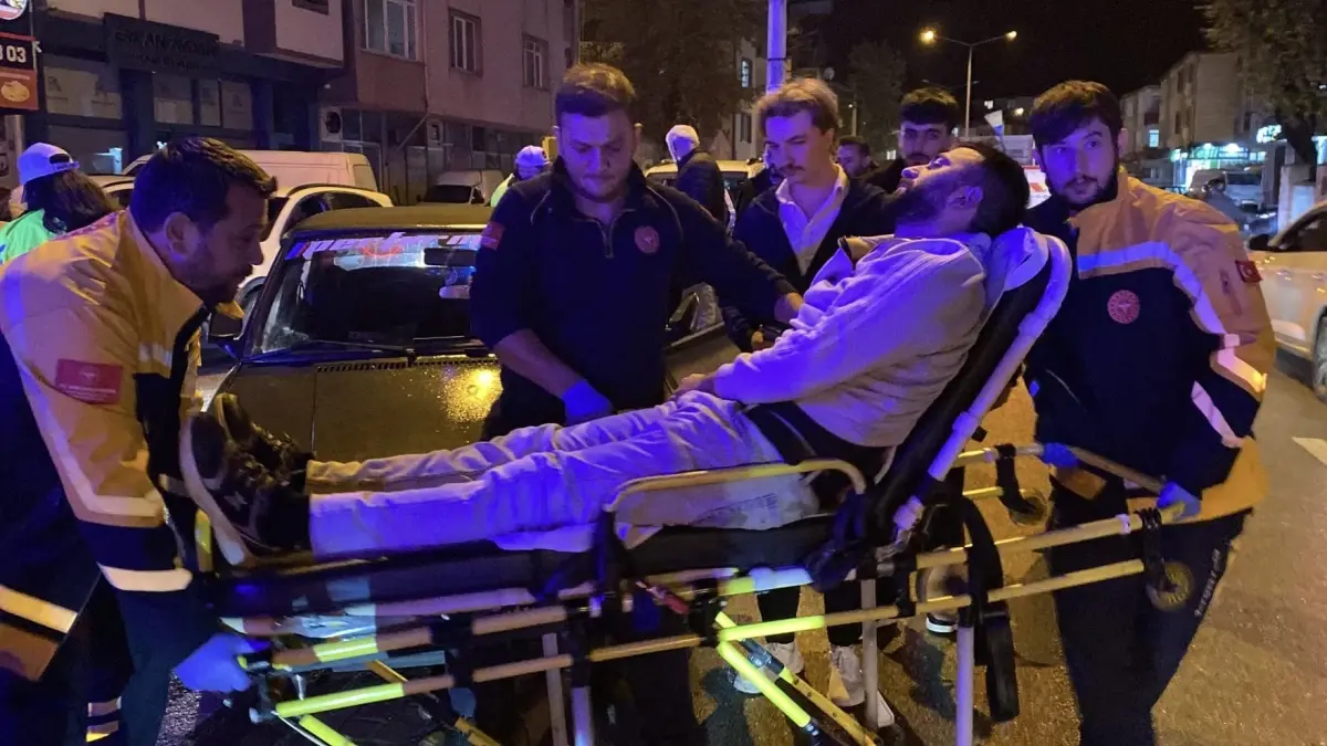 inegolde seyir halindeyken rahatsizlanan surucu kaza yapti a9VsJXEv.jpg