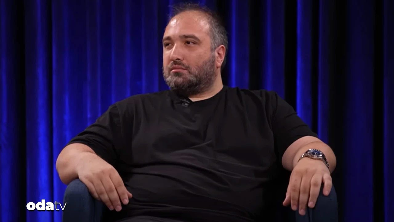 komedyen ozgur turhan davalara isyan etti uUrECJsO.jpg