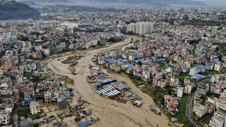 nepalde dogal afetler 22 kisinin olumune yol acti aSvBpPyX