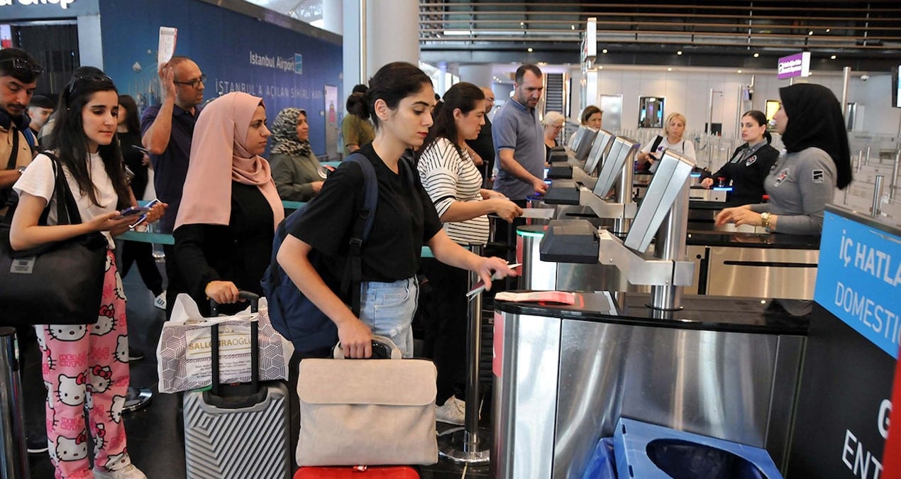 vize duvarlari yukseliyor imHKiyNj.jpg