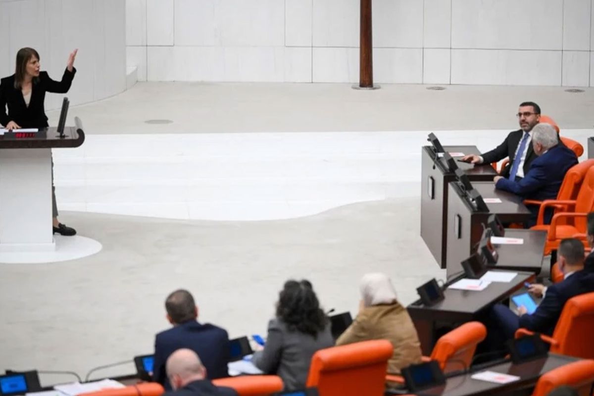 Meclis’te Gerilim Tırmandı: “Ben Senin Tanıdığın Kadınlara Benzemem”